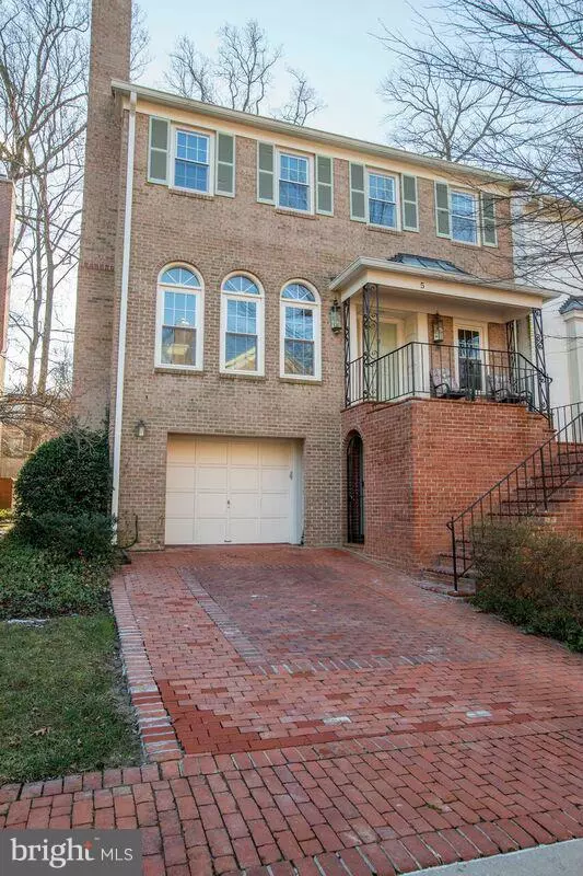 Bethesda, MD 20814,5 MAPLEWOOD PARK CT