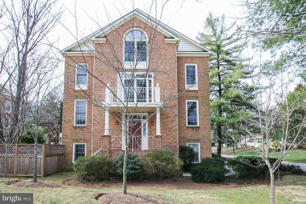 5459 WHITLEY PARK TER #TH-1, Bethesda, MD 20814