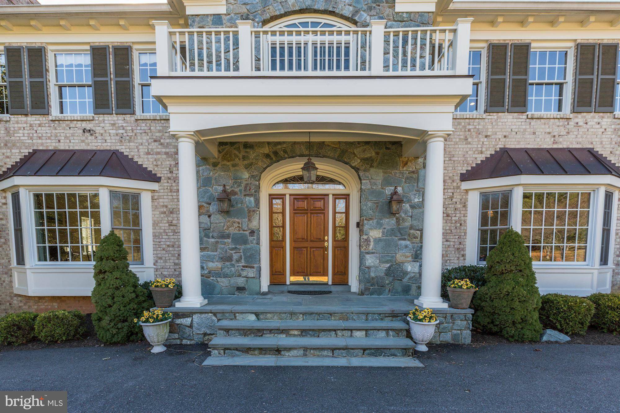 Potomac, MD 20854,9842 KENTSDALE DR