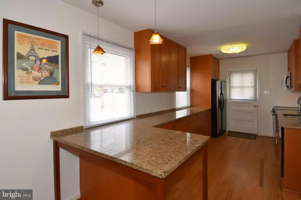 Kensington, MD 20895,4114 MITSCHER CT