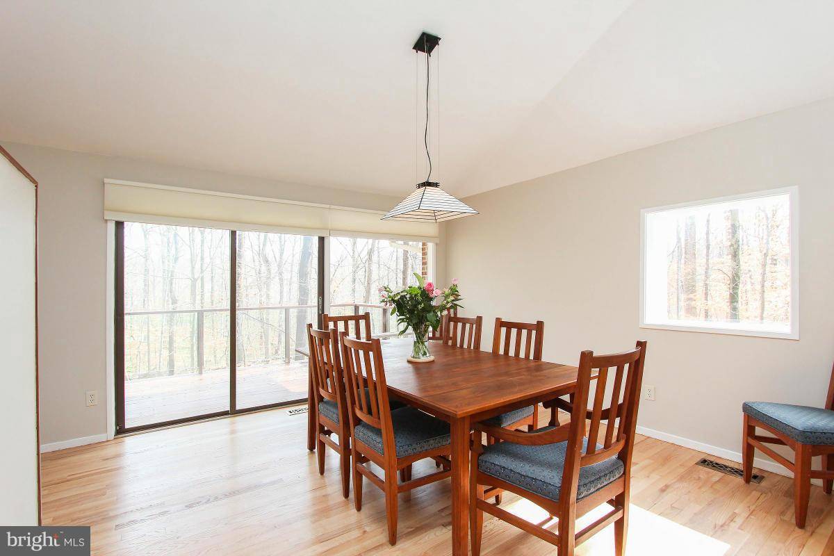 Potomac, MD 20854,9437 HOLBROOK LN