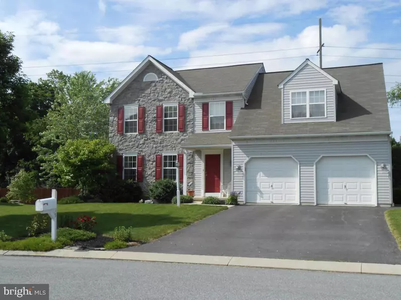 15 CARRIAGE DR, Mountville, PA 17554