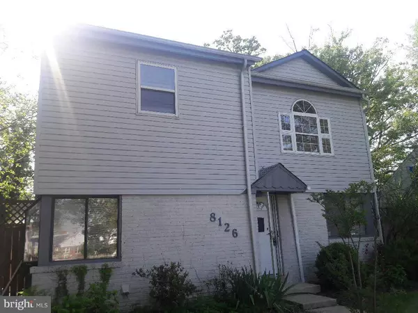 8126 LOCKNEY AVE, Takoma Park, MD 20912