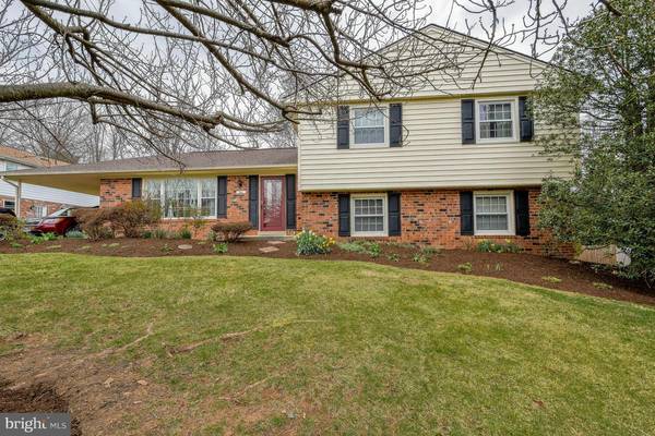 10 HOLLY VIEW CT, Olney, MD 20832