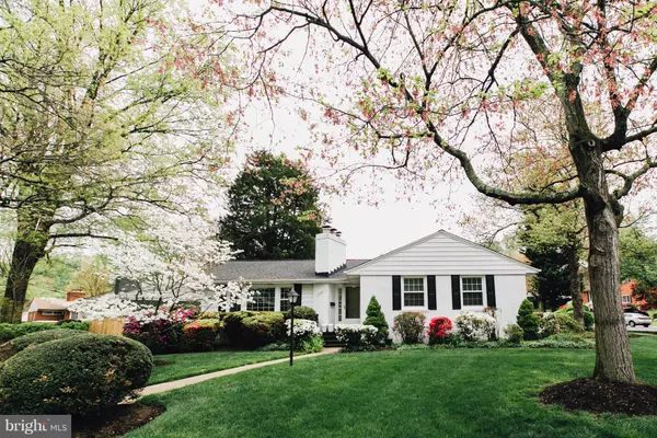 10023 KENSINGTON PKWY, Kensington, MD 20895