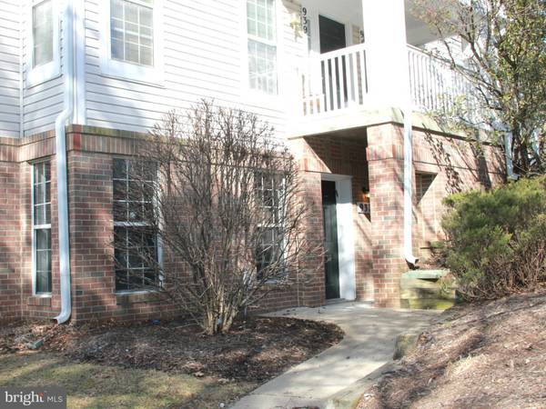 937 HILLSIDE LAKE TER #701, Gaithersburg, MD 20878