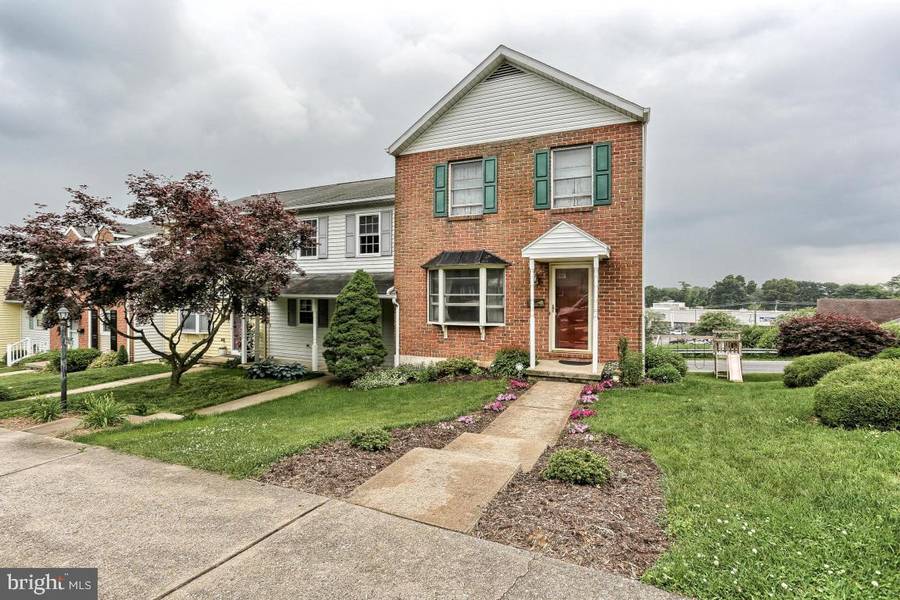 1306 S MOUNT JOY ST, Elizabethtown, PA 17022