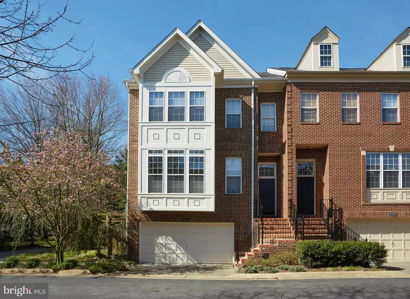 211 HALPINE WALK CT, Rockville, MD 20851