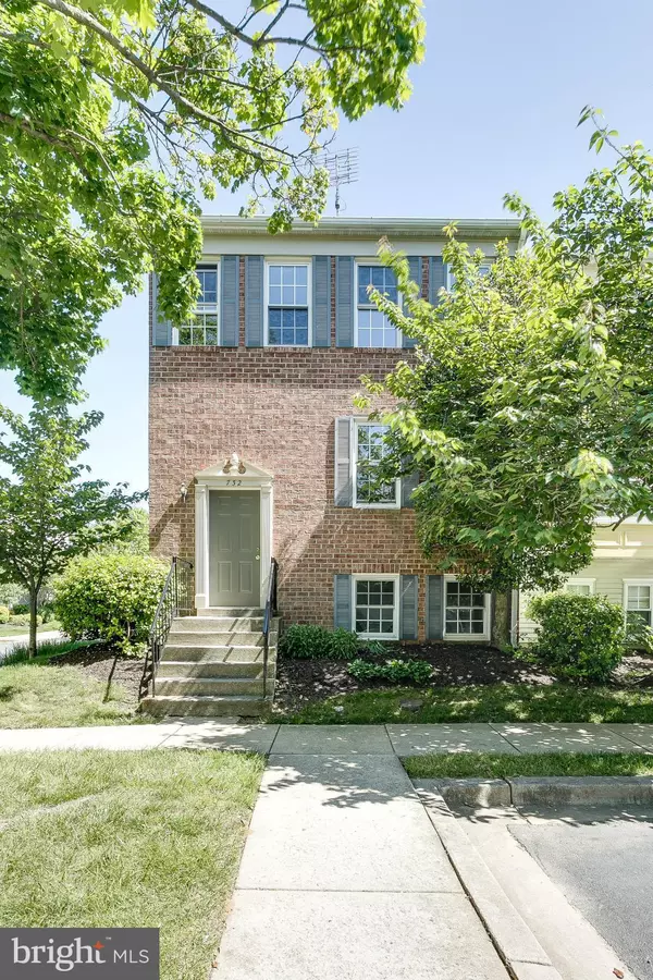 732 IVY LEAGUE LN #10-128, Rockville, MD 20850