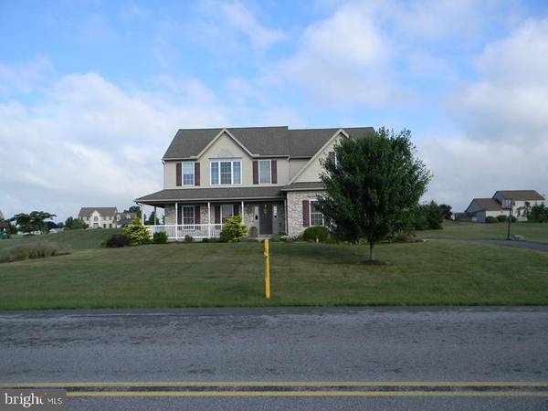 6 APPLE LN, Myerstown, PA 17067