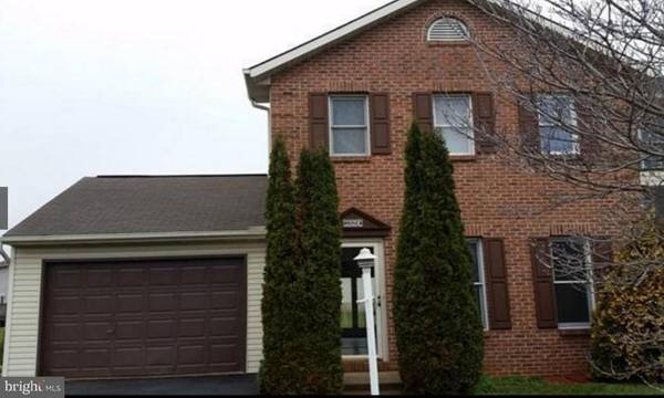 209 ZWECKER CIR, New Holland, PA 17557