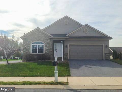 25 KENNEDY DR, Ephrata, PA 17522