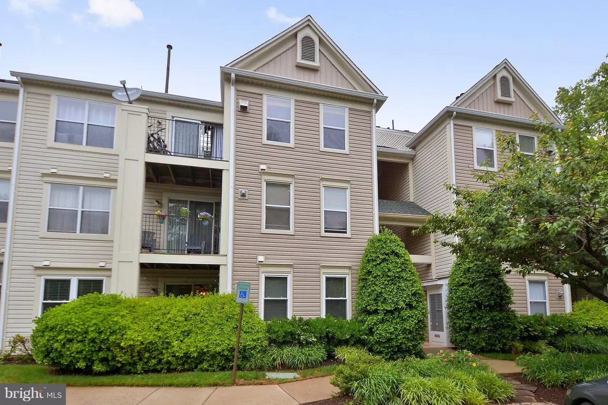 Rockville, MD 20850,15313 DIAMOND COVE TER #9-8