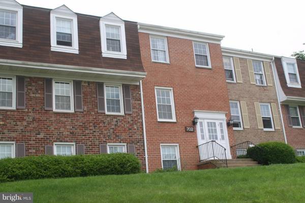 702 QUINCE ORCHARD BLVD #101, Gaithersburg, MD 20878