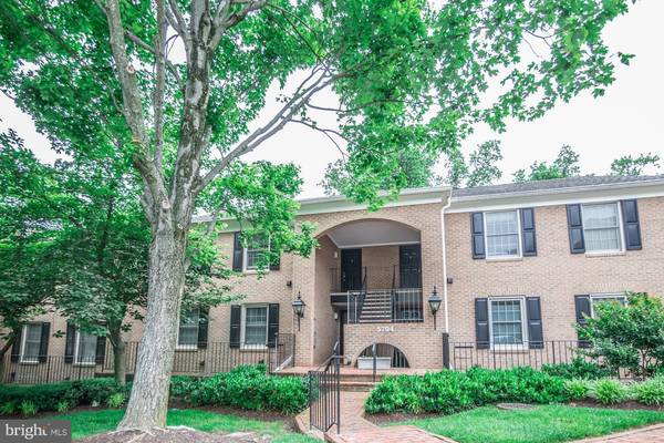 5704 BREWER HOUSE CIR #T-4-10, Rockville, MD 20852