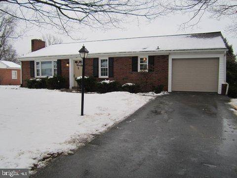744 ROBIN RD, Lancaster, PA 17601