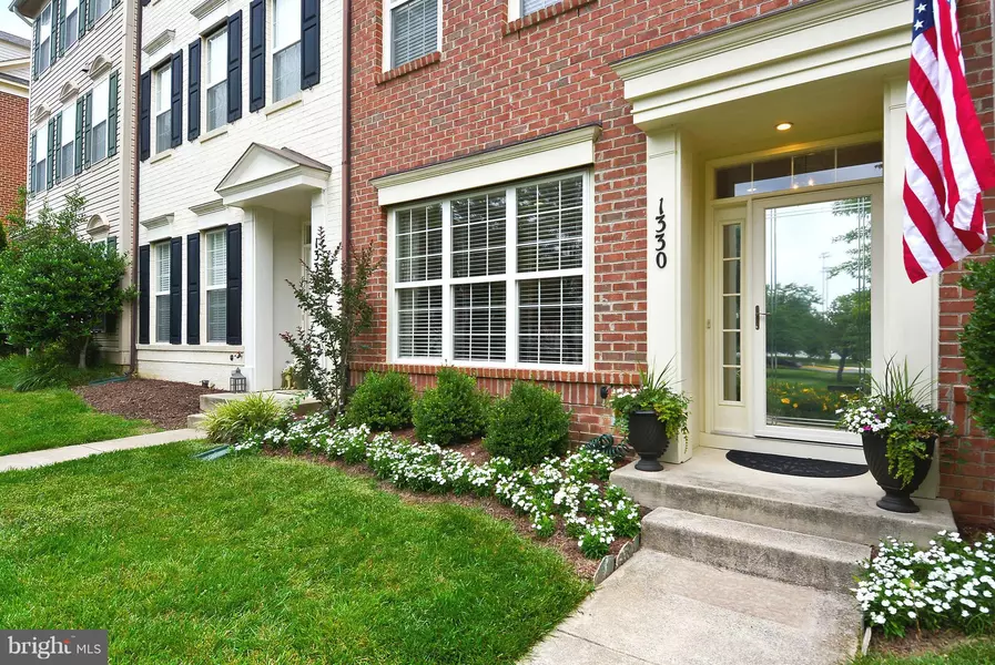 1330 MAIN MEWS, Gaithersburg, MD 20878