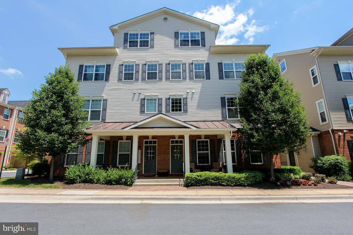 Clarksburg, MD 20871,23205 ROBERTS TAVERN DR #2239