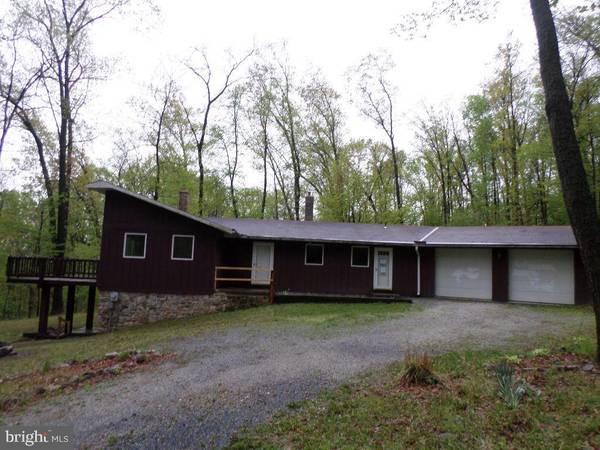 1530 LITTLE MOUNTAIN RD, Bethel, PA 19507