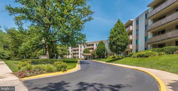 7501 DEMOCRACY BLVD #B-118, Bethesda, MD 20817