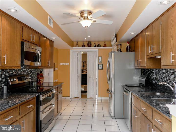 Newtown, PA 18940,44 COLONIAL DR