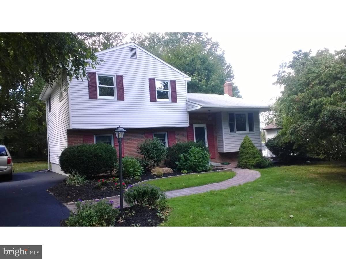 Doylestown, PA 18901,18 MCLAUGHLIN DR