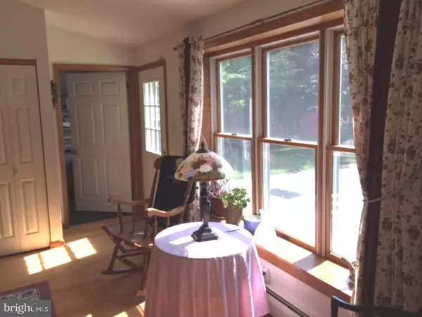 Feasterville Trevose, PA 19053,904 WOOD RD