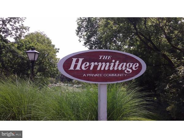 22 HERMITAGE DR, New Hope, PA 18938