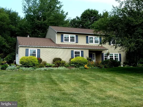 42 PHEASANT RD, Doylestown, PA 18901