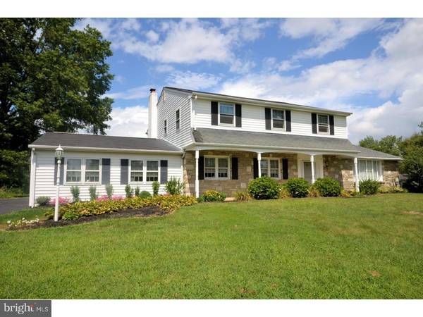 319 PINEVILLE RD, Newtown, PA 18940