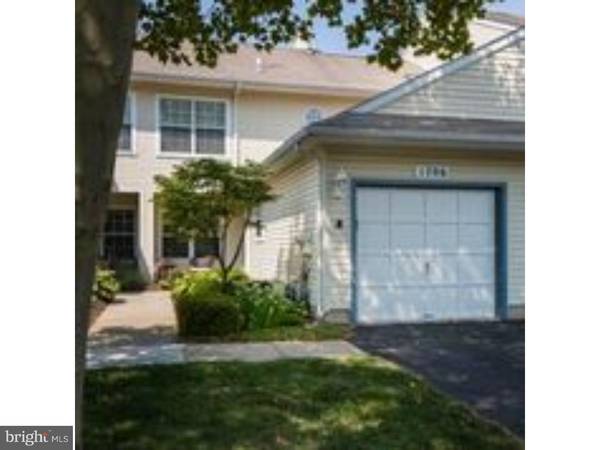 1706 LYNBROOKE DR #121, Yardley, PA 19067