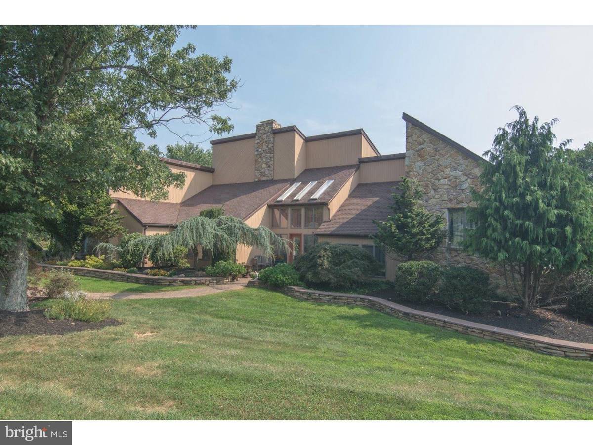 Riegelsville, PA 18077,580 SUMMIT LN