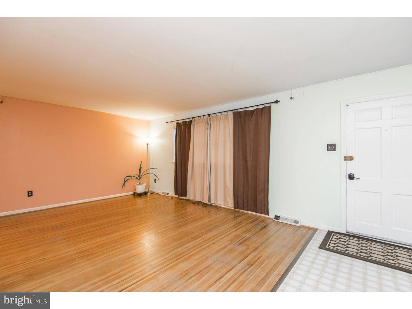 Warminster, PA 18974,1270 MANOR DR