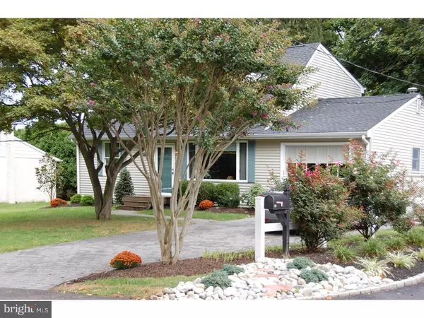16 LOOKOVER LN, Yardley, PA 19067
