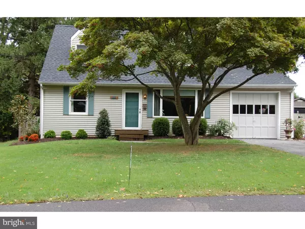 Yardley, PA 19067,16 LOOKOVER LN