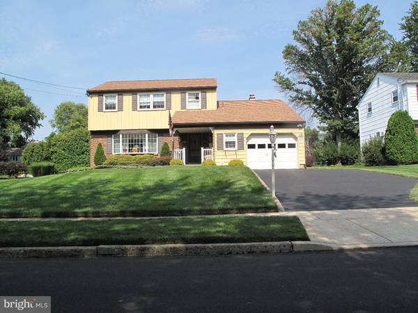 530 PARMENTIER RD, Warminster, PA 18974