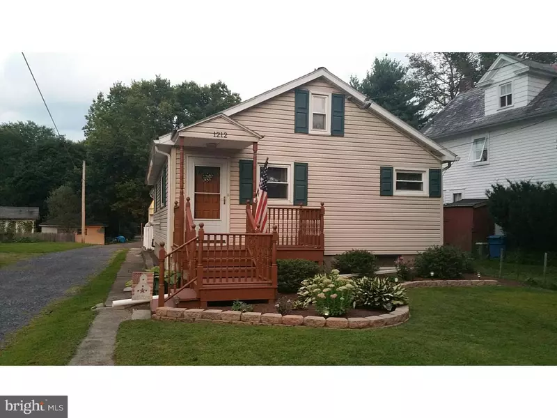 1212 EASTON RD, Riegelsville, PA 18077