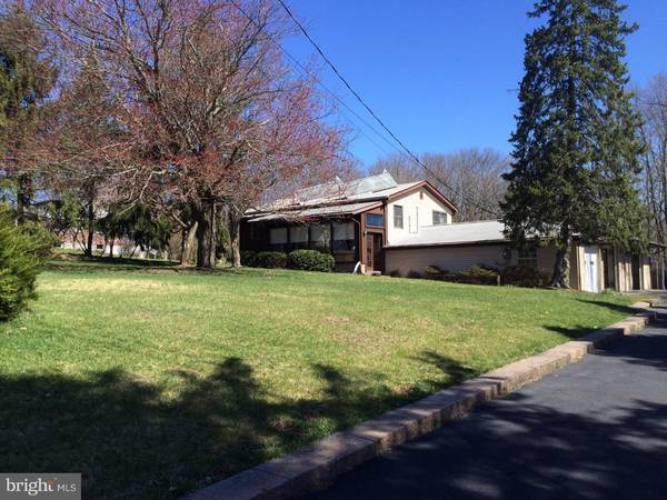 1945 ALLENTOWN RD, Quakertown, PA 18951