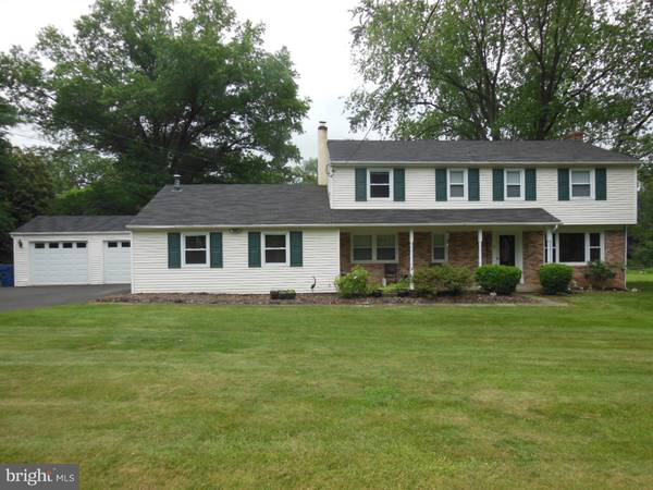 15 BROOK DR, Furlong, PA 18925