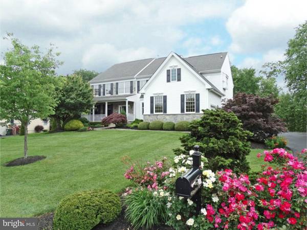 27 SIBELIUS DR, Newtown, PA 18940