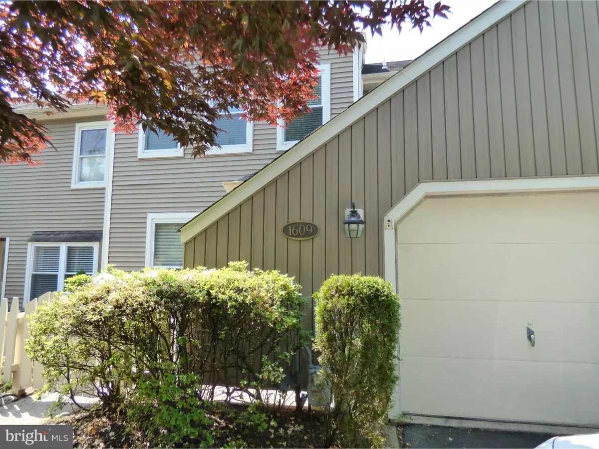 Yardley, PA 19067,1609 LAKEVIEW CIR