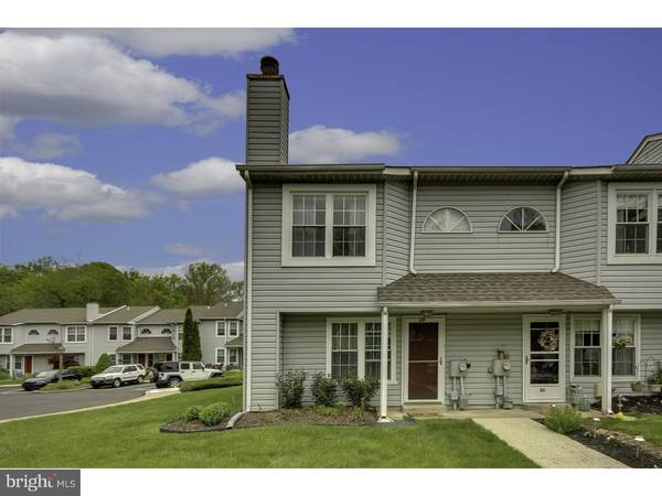 29 PARKVIEW CIR, Southampton, PA 18966