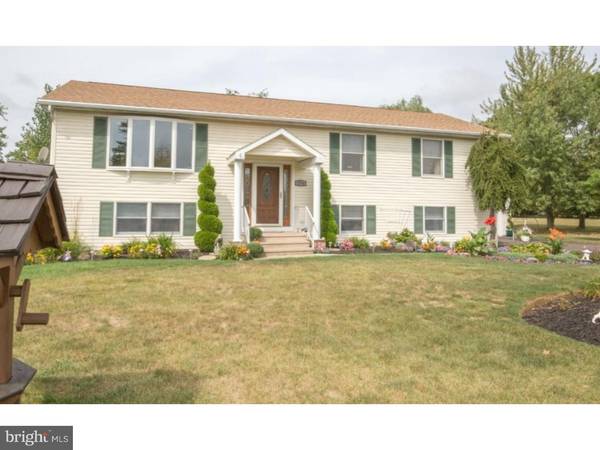 274 AUBREY DR, Quakertown, PA 18951