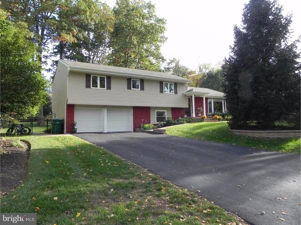 6 RADCLIFFE RD, Yardley, PA 19067