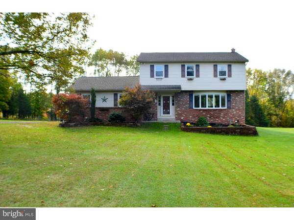 49 SUNSET DR, Ottsville, PA 18942