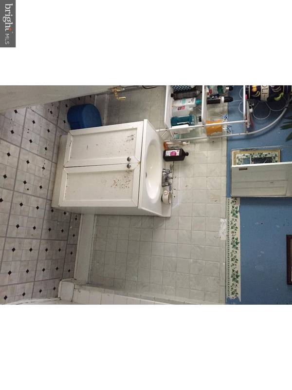 Quakertown, PA 18951,43 N HELLERTOWN AVE