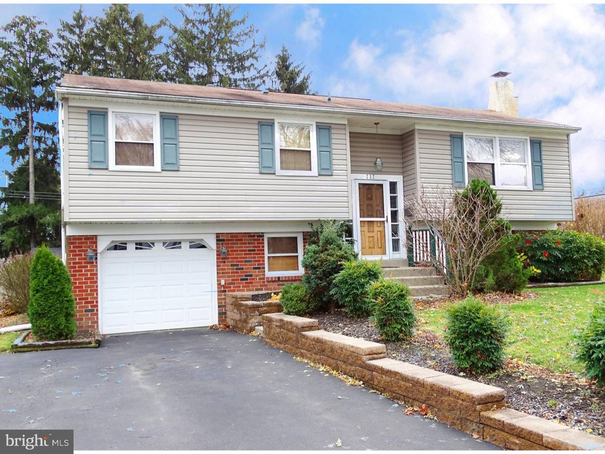 Warminster, PA 18974,237 KIPLING DR