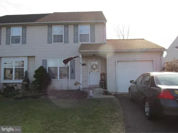 2073 CLOVER MILL RD, Quakertown, PA 18951