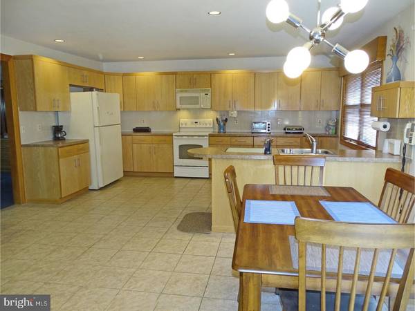 Feasterville Trevose, PA 19053,55 E RIDGE CIR