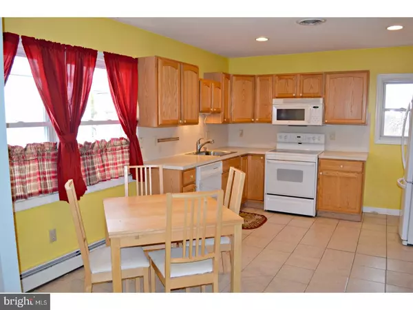 Levittown, PA 19055,34 STRAWBERRY LN